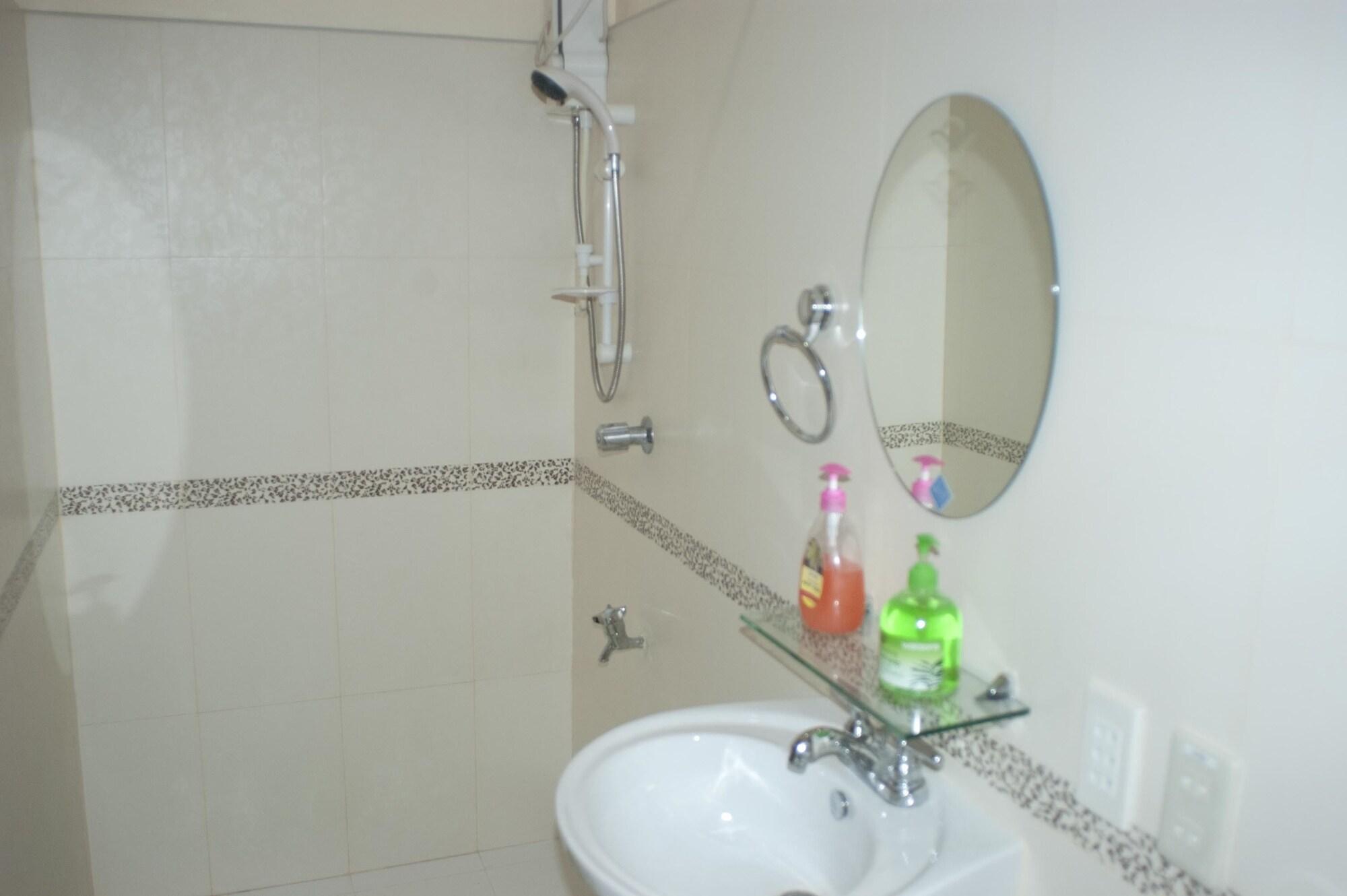 Punta House Hotell Lapu-Lapu City Eksteriør bilde