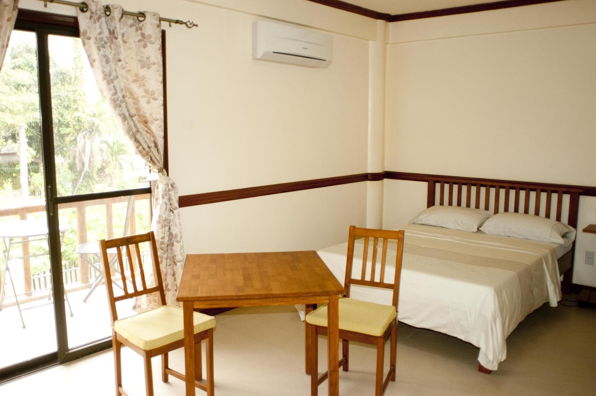 Punta House Hotell Lapu-Lapu City Eksteriør bilde