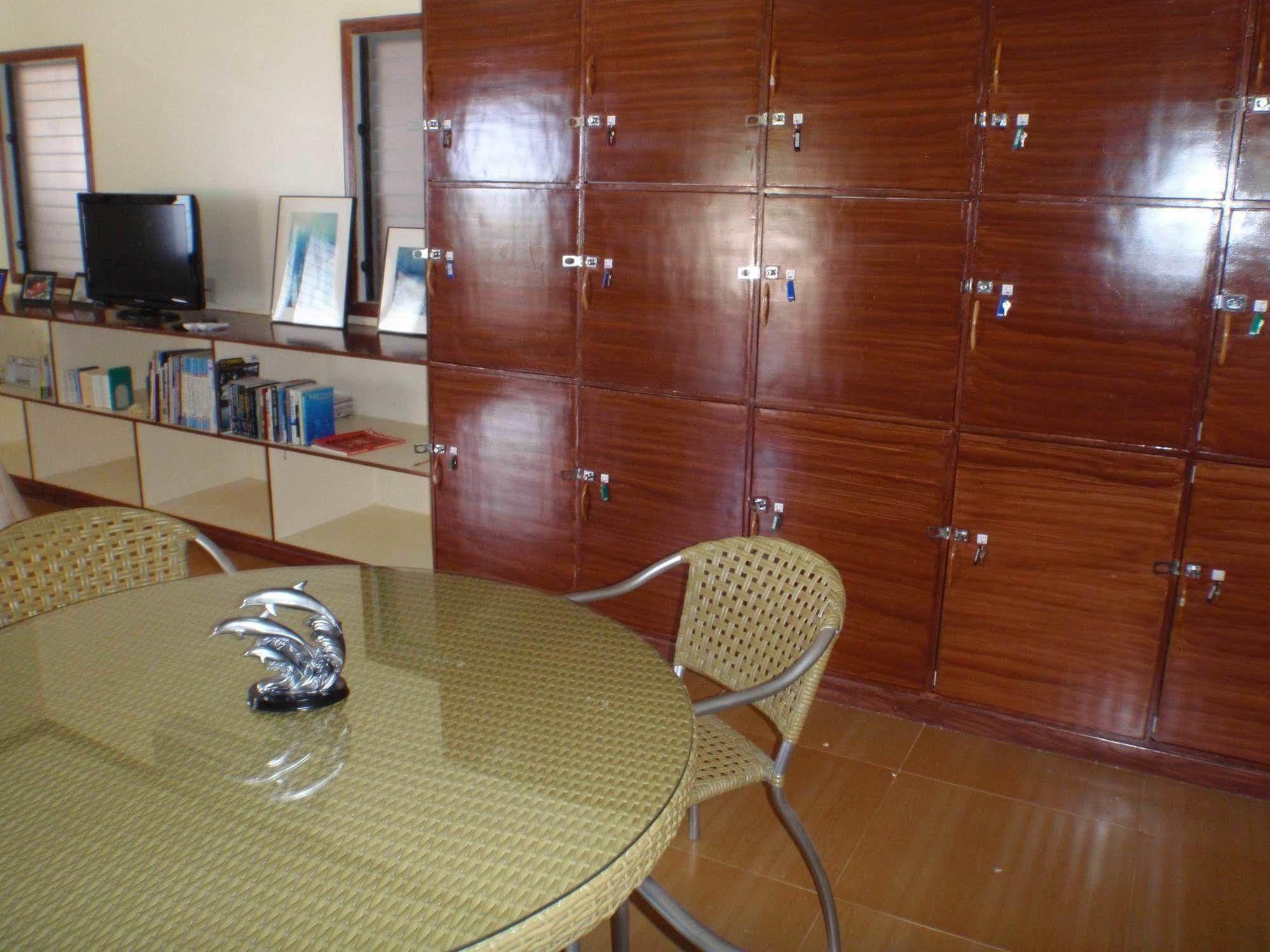 Punta House Hotell Lapu-Lapu City Eksteriør bilde